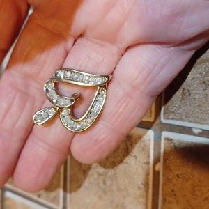 Womans  10Kt  Gold 3.9 Grams Real   Diamonds Heart Pendant